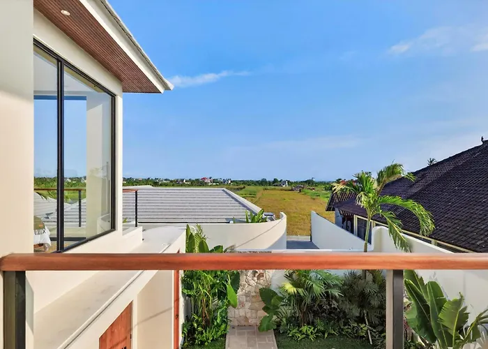 Modern Luxury 3br - Minutes To Kedungu *