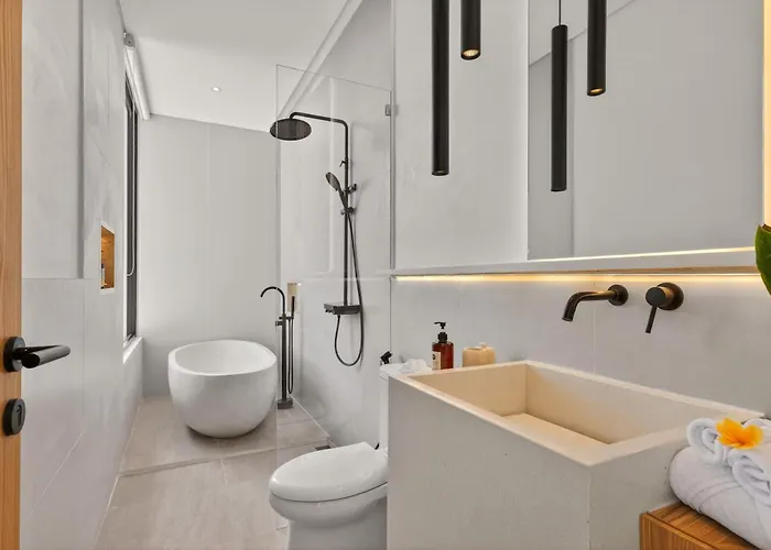 Modern Luxury 3br - Minutes To Kedungu Ferienhaus Tanah Lot