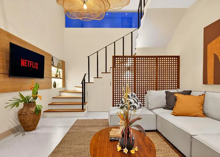 Modern Luxury 3br - Minutes To Kedungu *